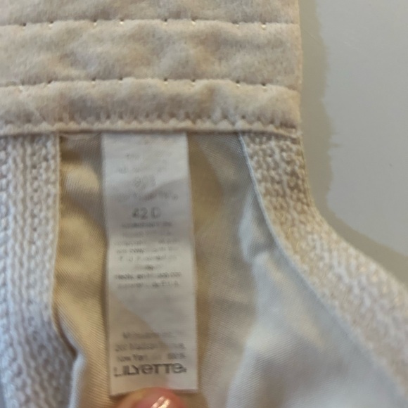 Lilyette Cream Lace Bra - Picture 6 of 6